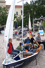 Schiffstaufe an Kulturstrand (Foto: Martin Schmitz)